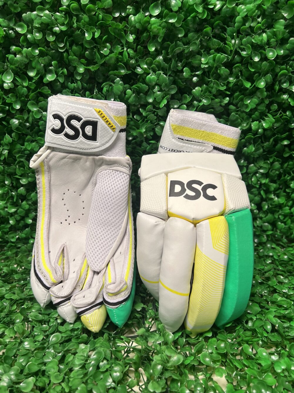DSC Condor Rave Batting Gloves Men